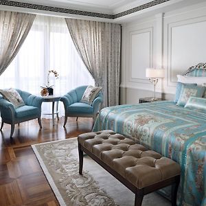 Premier Room